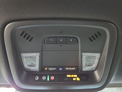 2023 Chevrolet Traverse AWD LT Cloth