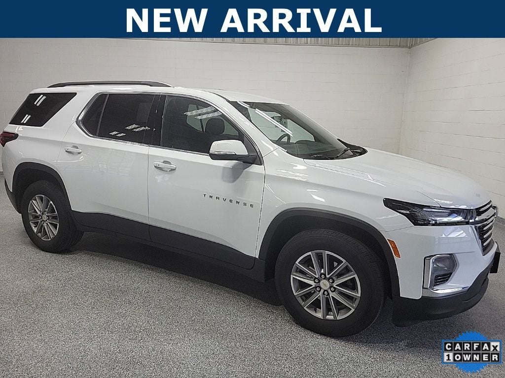 2023 Chevrolet Traverse AWD LT Cloth