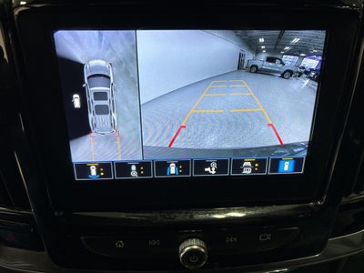 2023 Chevrolet Traverse AWD LT Leather