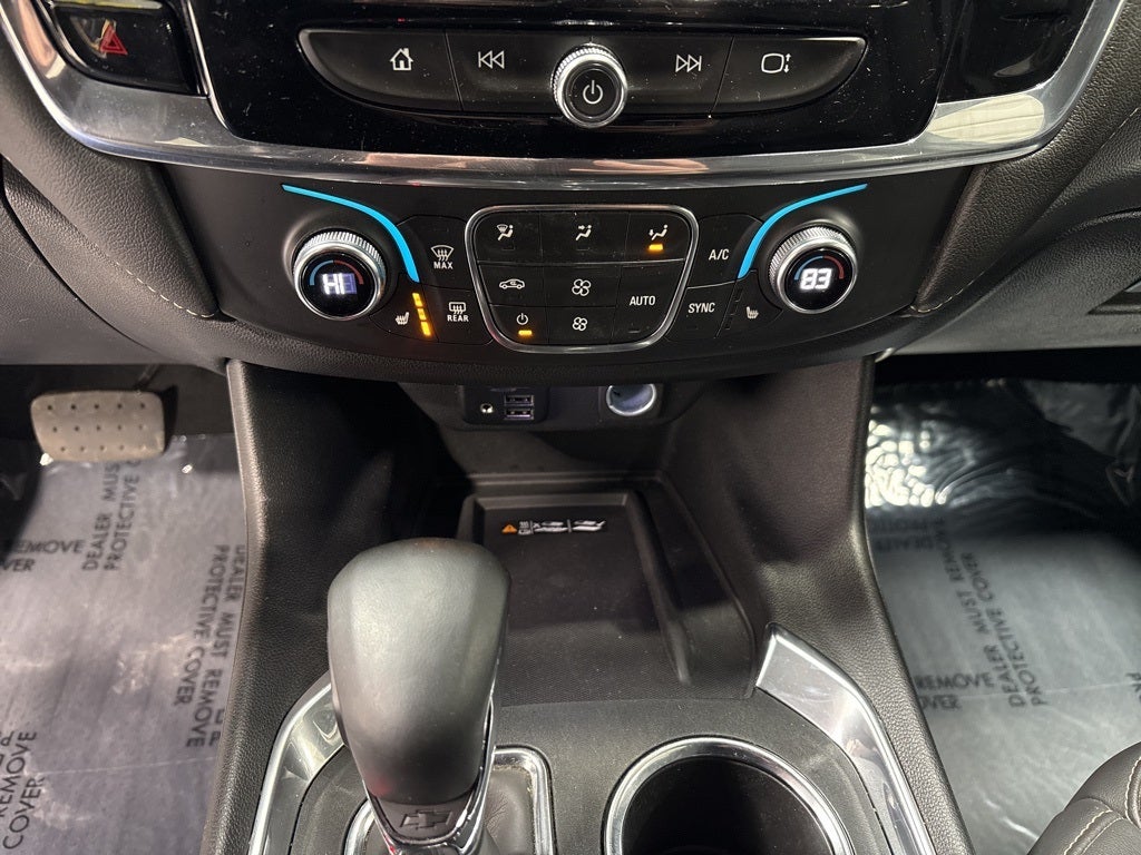 2023 Chevrolet Traverse AWD LT Leather