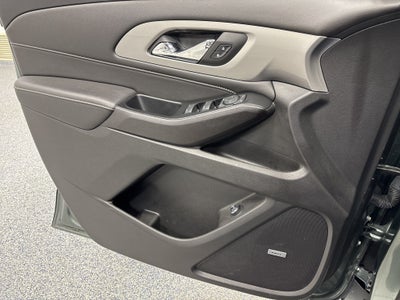 2023 Chevrolet Traverse AWD LT Leather