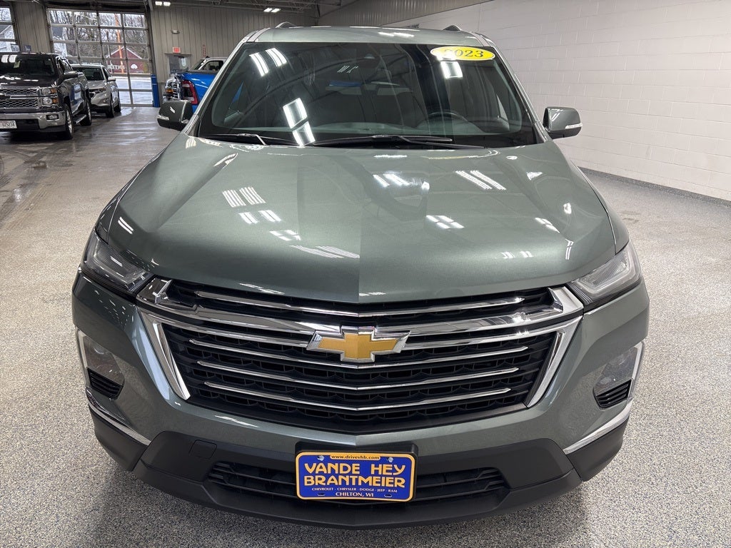 2023 Chevrolet Traverse AWD LT Leather