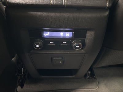 2023 Chevrolet Traverse AWD LT Leather