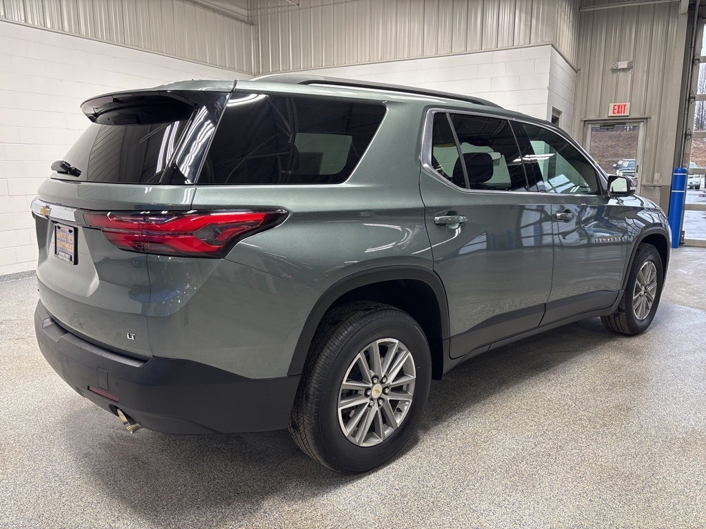 2023 Chevrolet Traverse AWD LT Leather