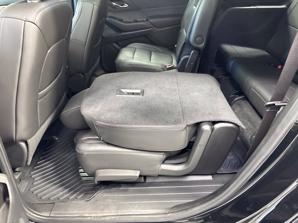 2023 Chevrolet Traverse AWD LT Leather