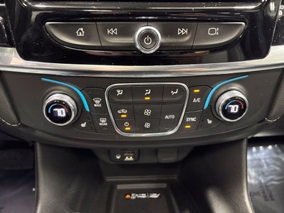 2023 Chevrolet Traverse AWD LT Leather