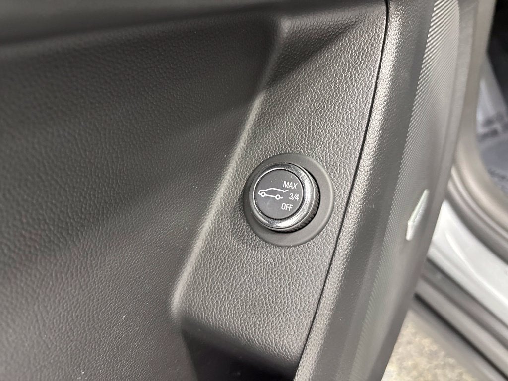 2023 Chevrolet Traverse AWD LT Leather