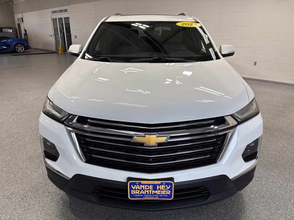 2023 Chevrolet Traverse AWD LT Leather