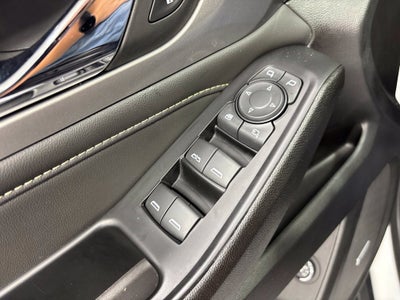 2023 Chevrolet Traverse AWD LT Leather