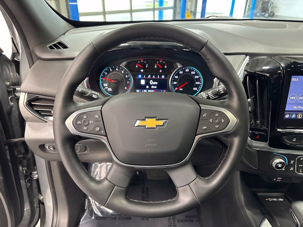 2023 Chevrolet Traverse AWD LT Leather