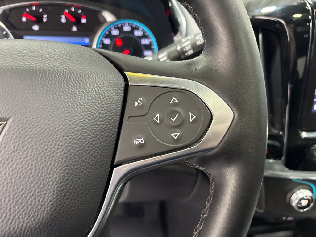 2023 Chevrolet Traverse AWD LT Leather