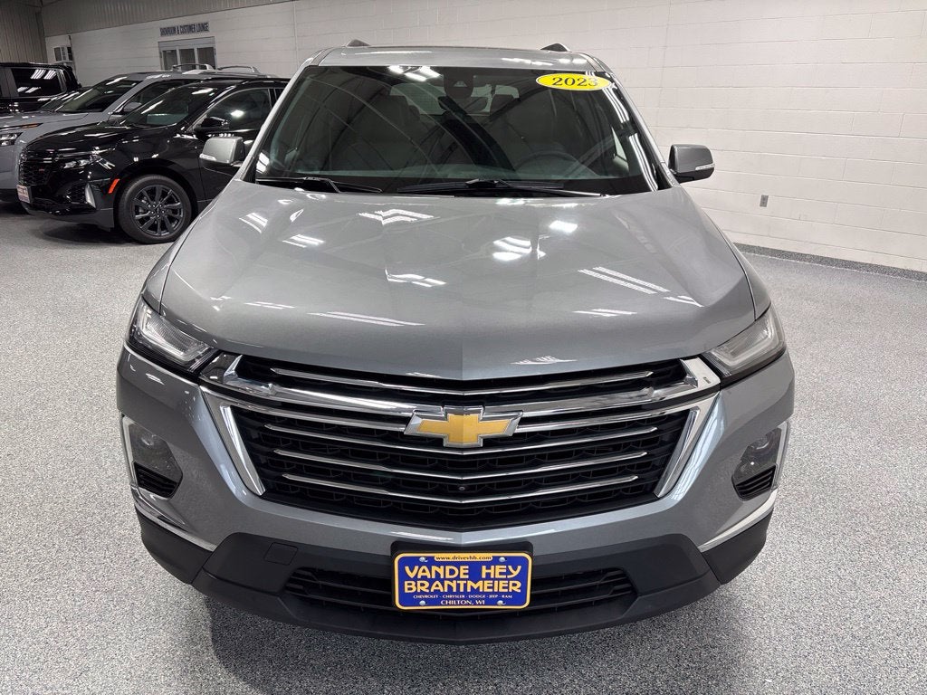 2023 Chevrolet Traverse AWD LT Leather