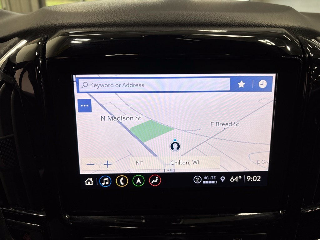 2023 Chevrolet Traverse AWD LT Leather