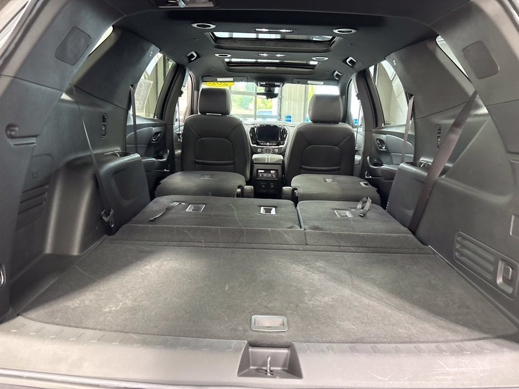 2023 Chevrolet Traverse AWD LT Leather