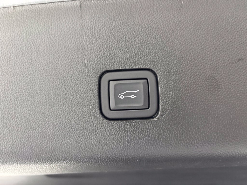 2023 Chevrolet Traverse AWD LT Leather