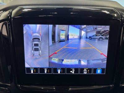 2023 Chevrolet Traverse AWD LT Leather