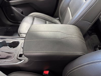 2023 Chevrolet Traverse AWD LT Leather