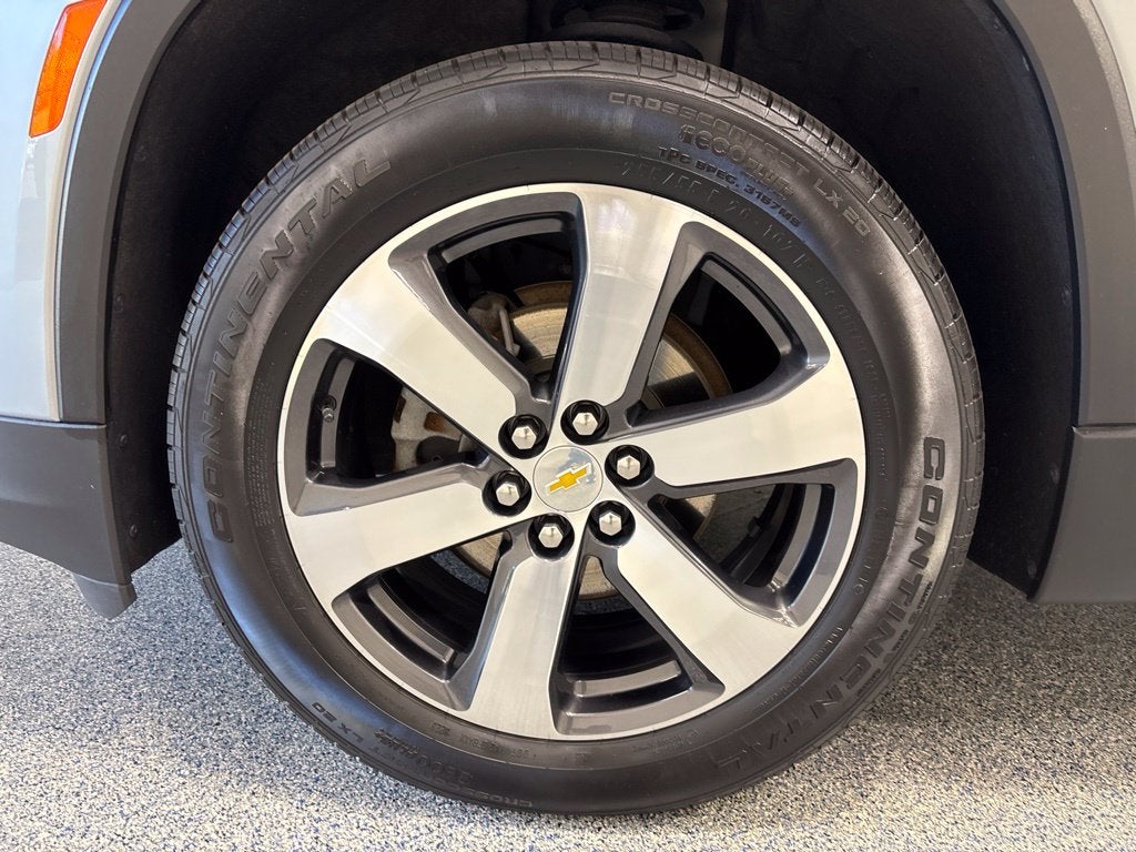 2023 Chevrolet Traverse AWD LT Leather