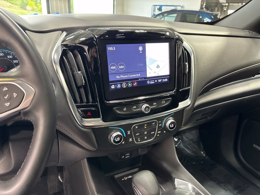 2023 Chevrolet Traverse AWD LT Leather
