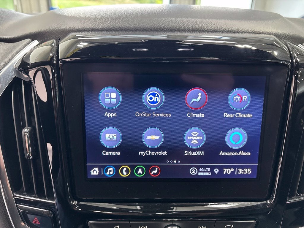 2023 Chevrolet Traverse AWD LT Leather