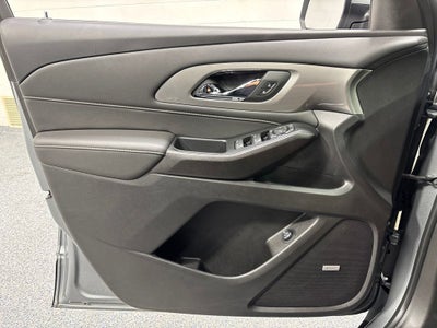 2023 Chevrolet Traverse AWD LT Leather