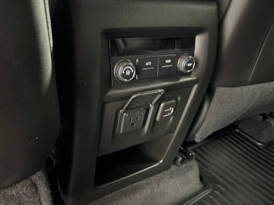 2023 Chevrolet Traverse AWD LT Leather