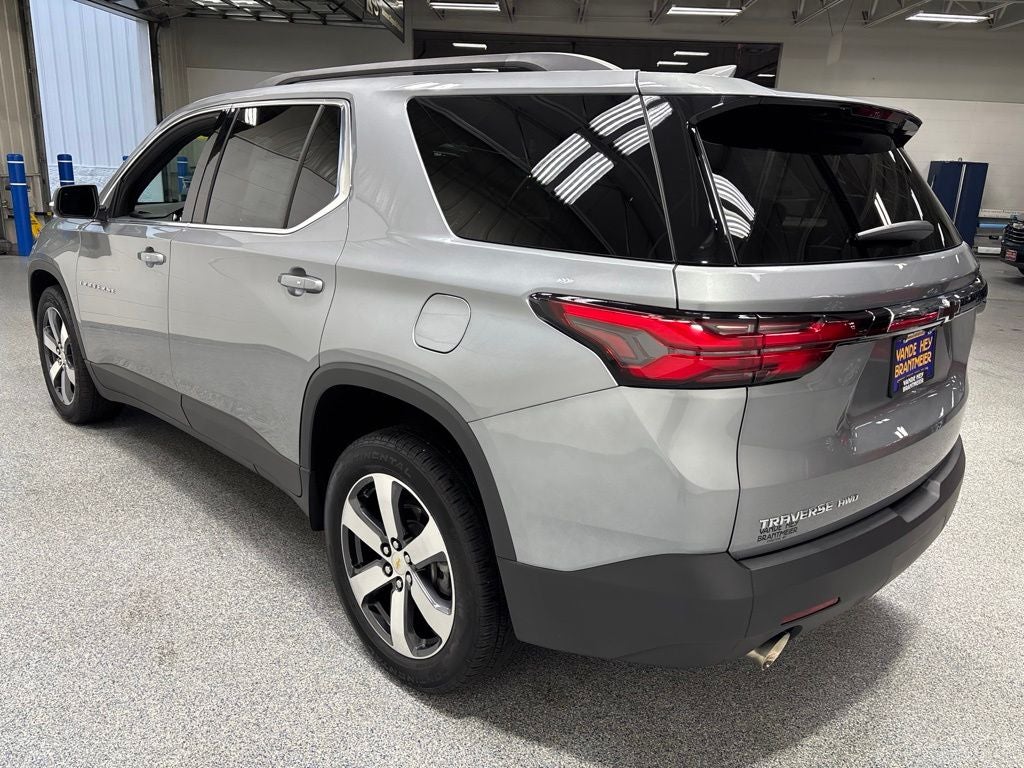 2023 Chevrolet Traverse AWD LT Leather