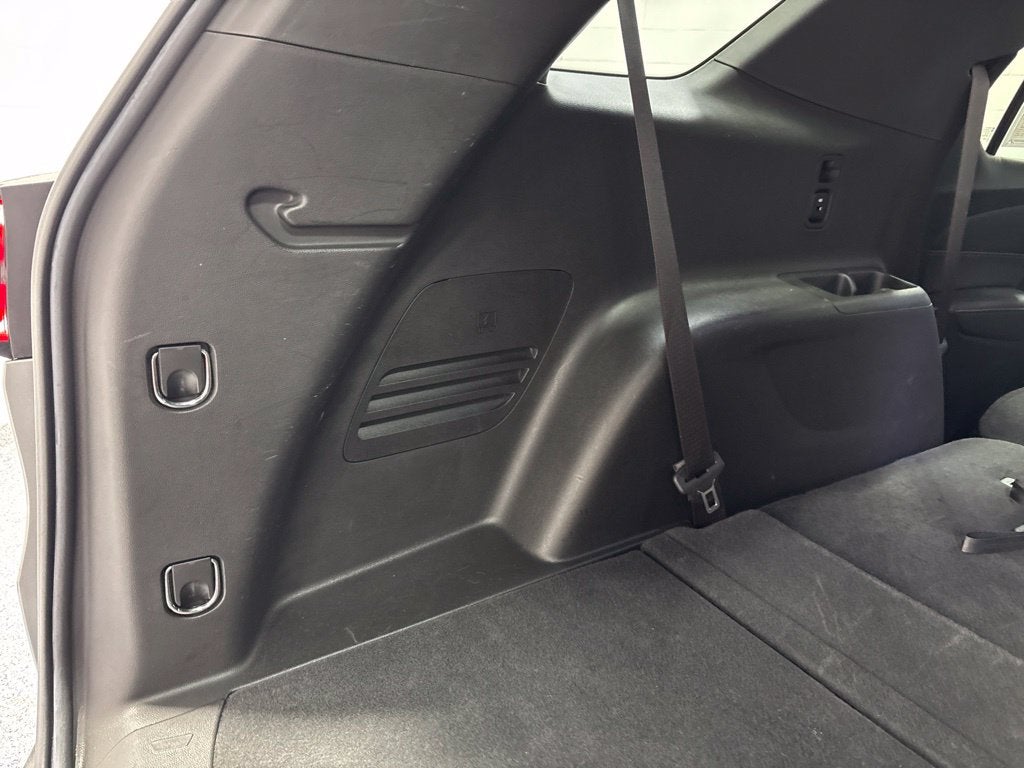 2023 Chevrolet Traverse AWD LT Leather