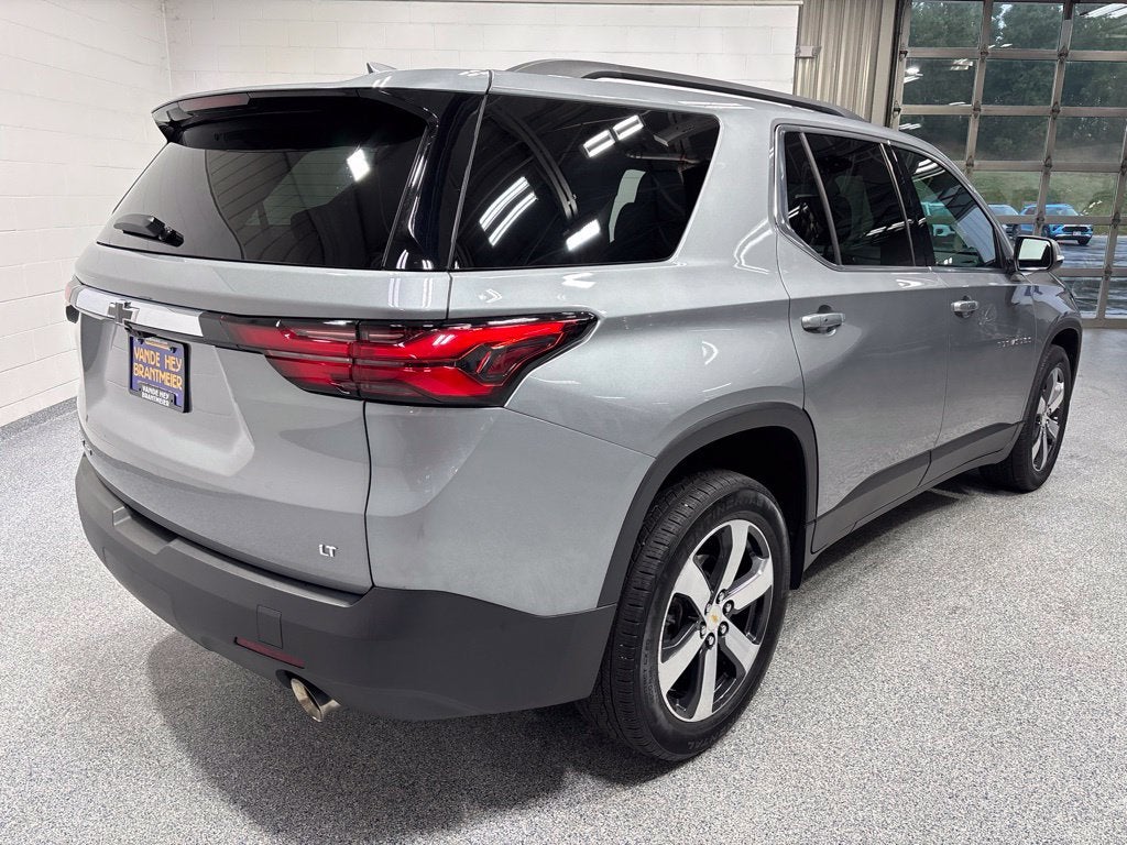 2023 Chevrolet Traverse AWD LT Leather