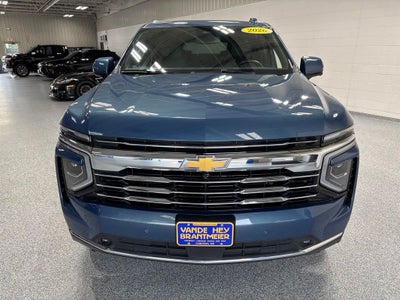 2026 Chevrolet Suburban LT, 4WD