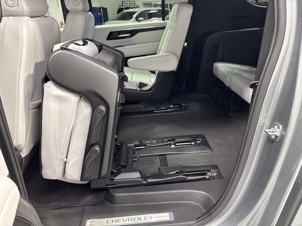 2026 Chevrolet Suburban Premier, 4WD