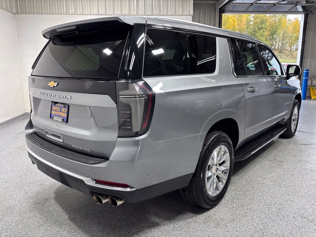 2026 Chevrolet Suburban Premier, 4WD
