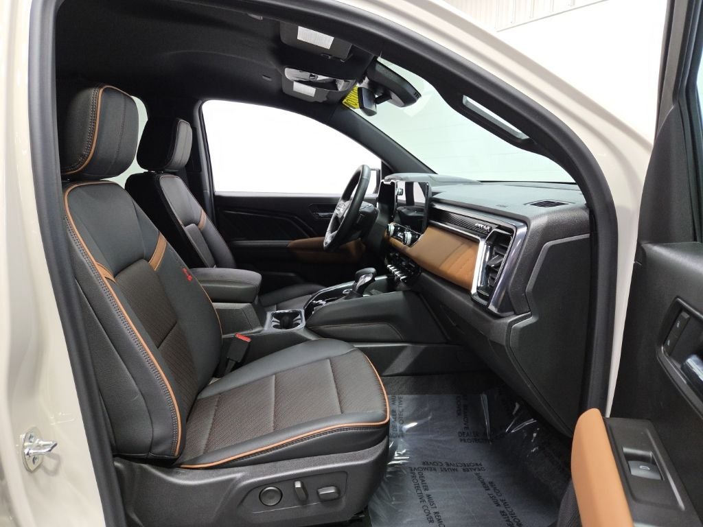 2026 GMC Canyon AT4, 4WD