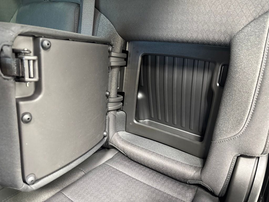 2024 GMC Sierra 1500 4WD Crew Cab Short Box Elevation with 3VL