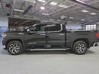 2023 GMC Sierra 1500 4WD Crew Cab Short Box SLT