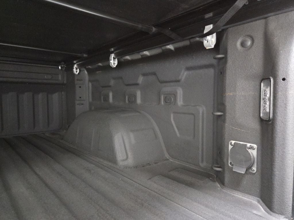 2023 GMC Sierra 1500 4WD Crew Cab Short Box SLT