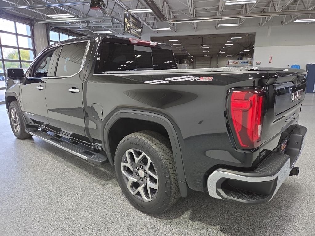 2023 GMC Sierra 1500 4WD Crew Cab Short Box SLT
