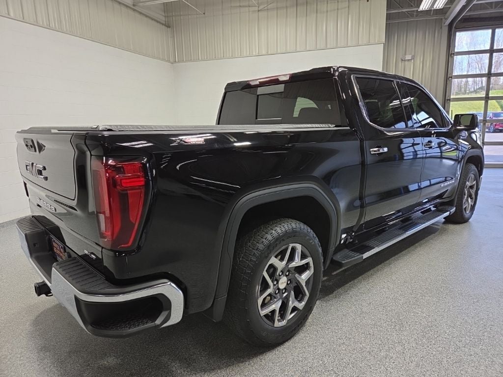 2023 GMC Sierra 1500 4WD Crew Cab Short Box SLT
