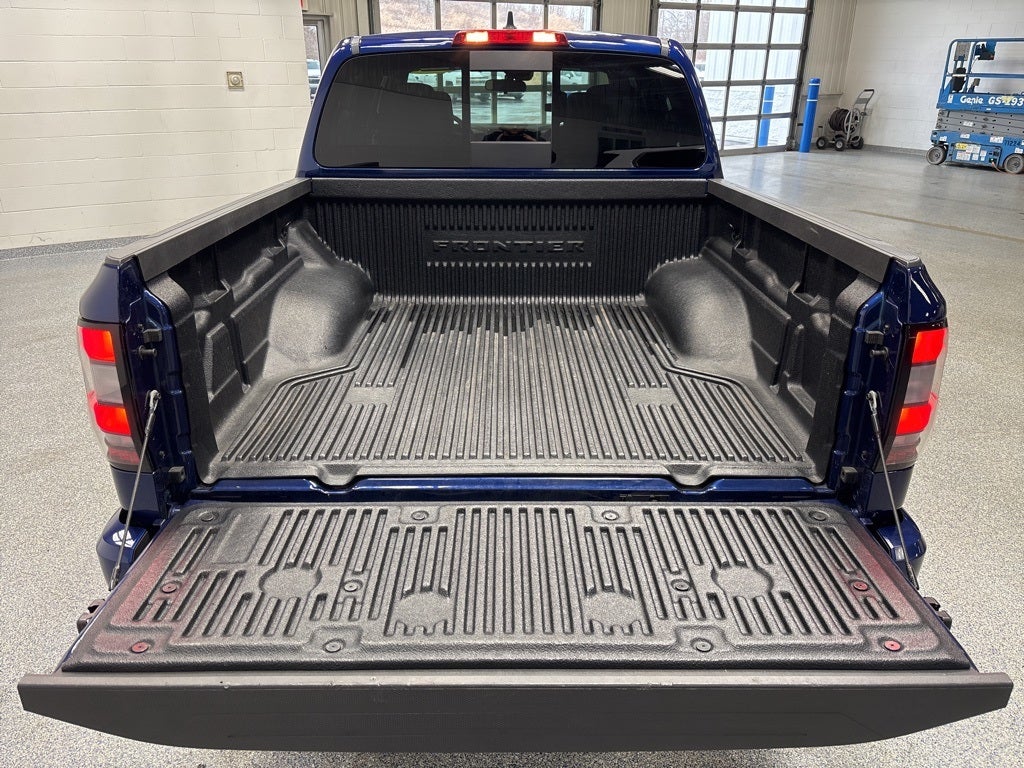 2023 Nissan Frontier Crew Cab PRO-4X 4x4