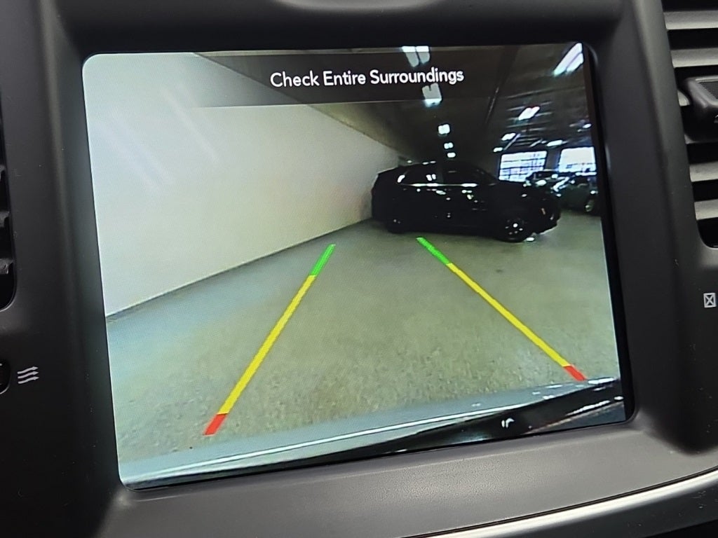 2023 Chrysler 300 Touring L AWD