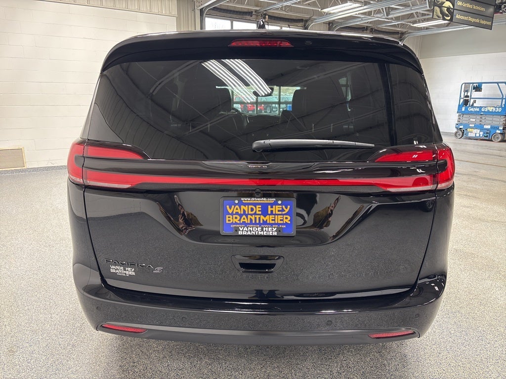 2026 Chrysler Pacifica PACIFICA SELECT