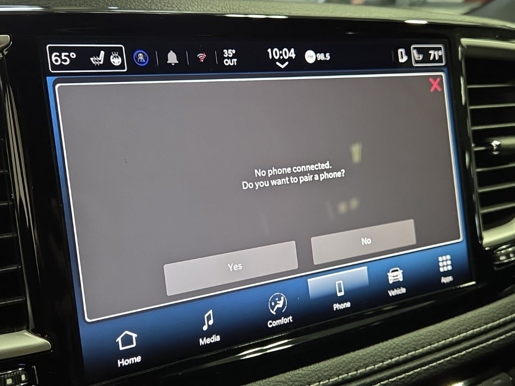 2026 Chrysler Pacifica Select