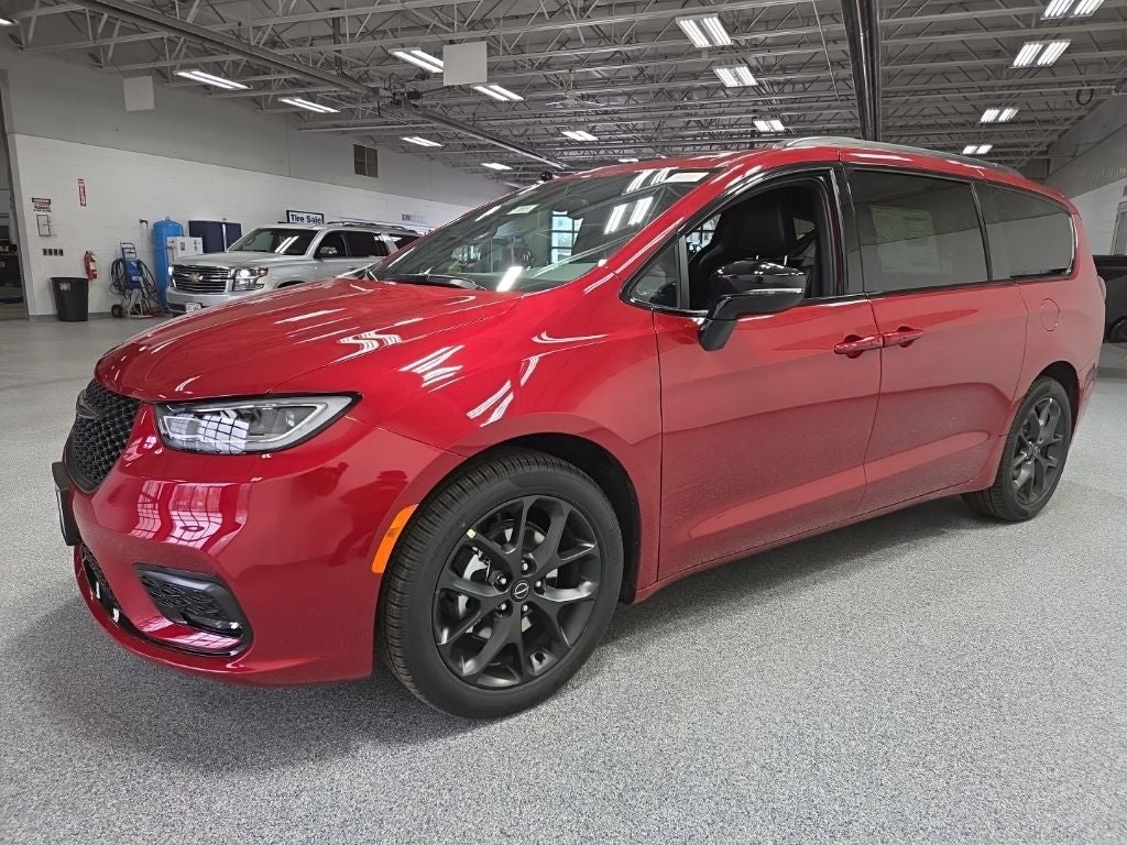 2026 Chrysler Pacifica PACIFICA SELECT