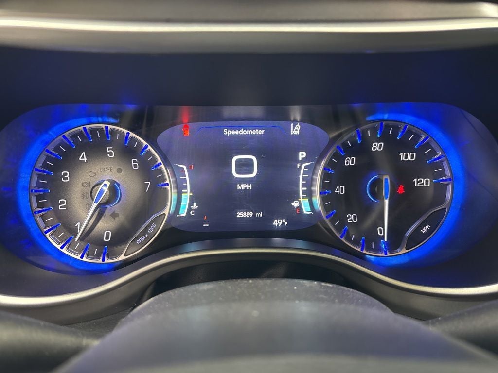 2025 Chrysler Pacifica Select