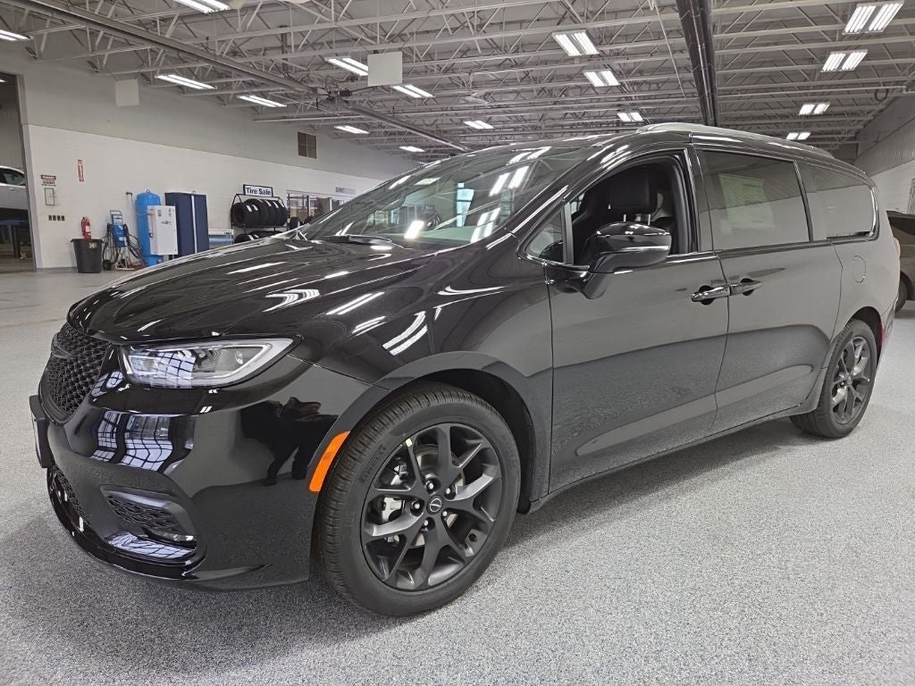 2026 Chrysler Pacifica PACIFICA SELECT