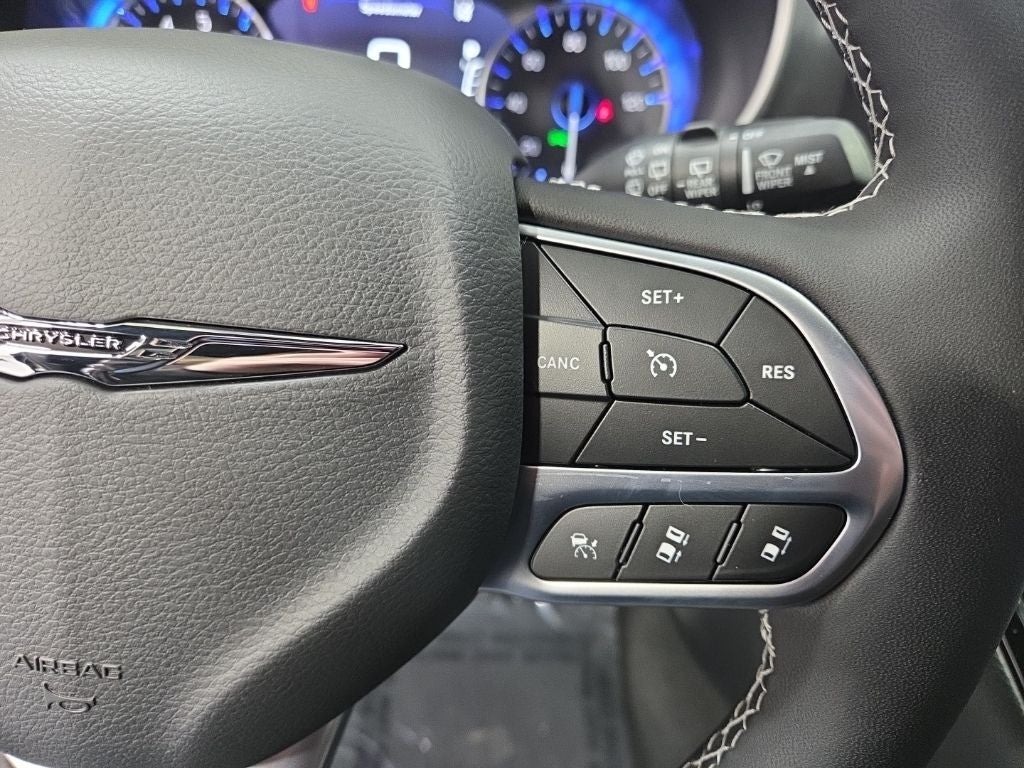 2026 Chrysler Voyager VOYAGER LX