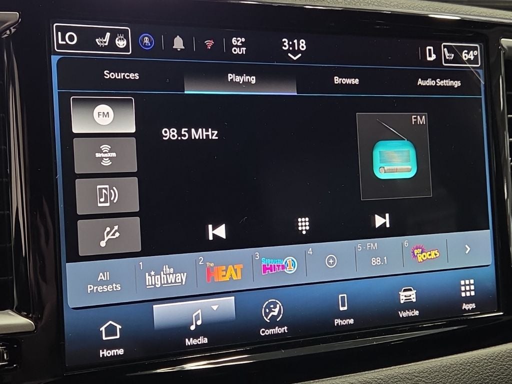 2026 Chrysler Voyager VOYAGER LX