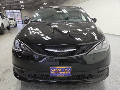 2026 Chrysler Voyager VOYAGER LX