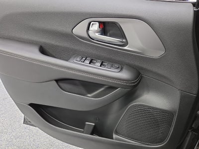 2026 Chrysler Voyager VOYAGER LX