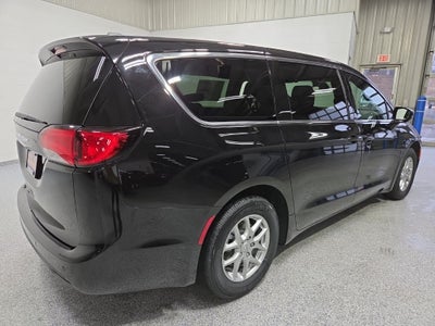 2026 Chrysler Voyager VOYAGER LX